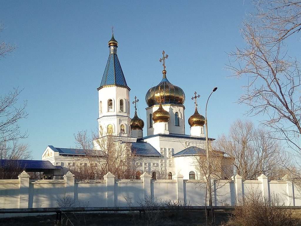Храм во имя Георгия Победоносца в городе Байконур
