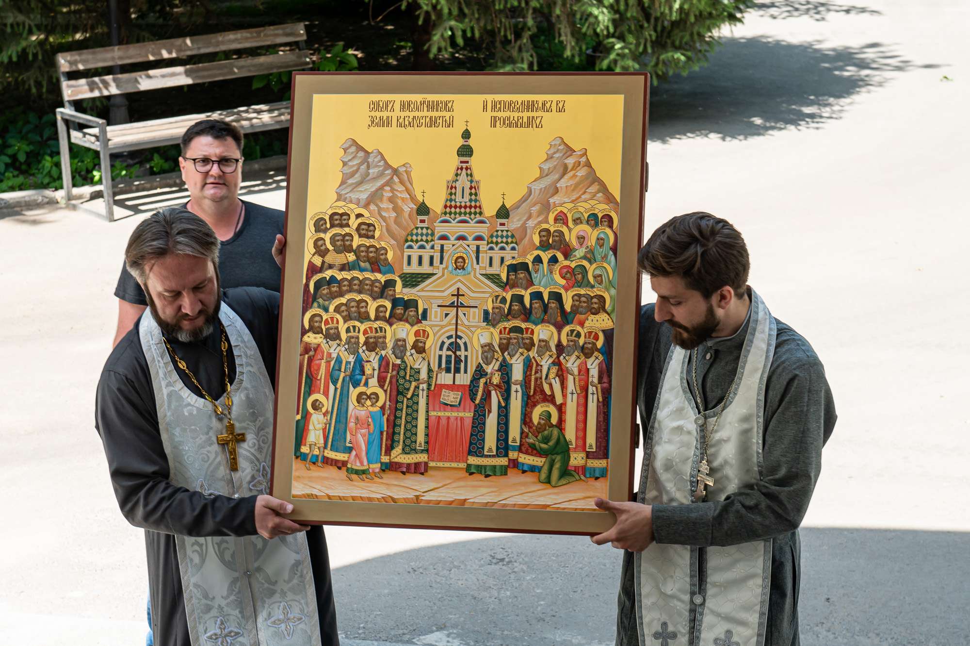 Казанский_собор_передача_иконы_020623_www-1571